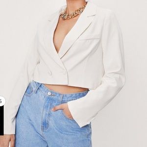 Nastygal NWT cropped double breasted long sleeve blazer cream USXS